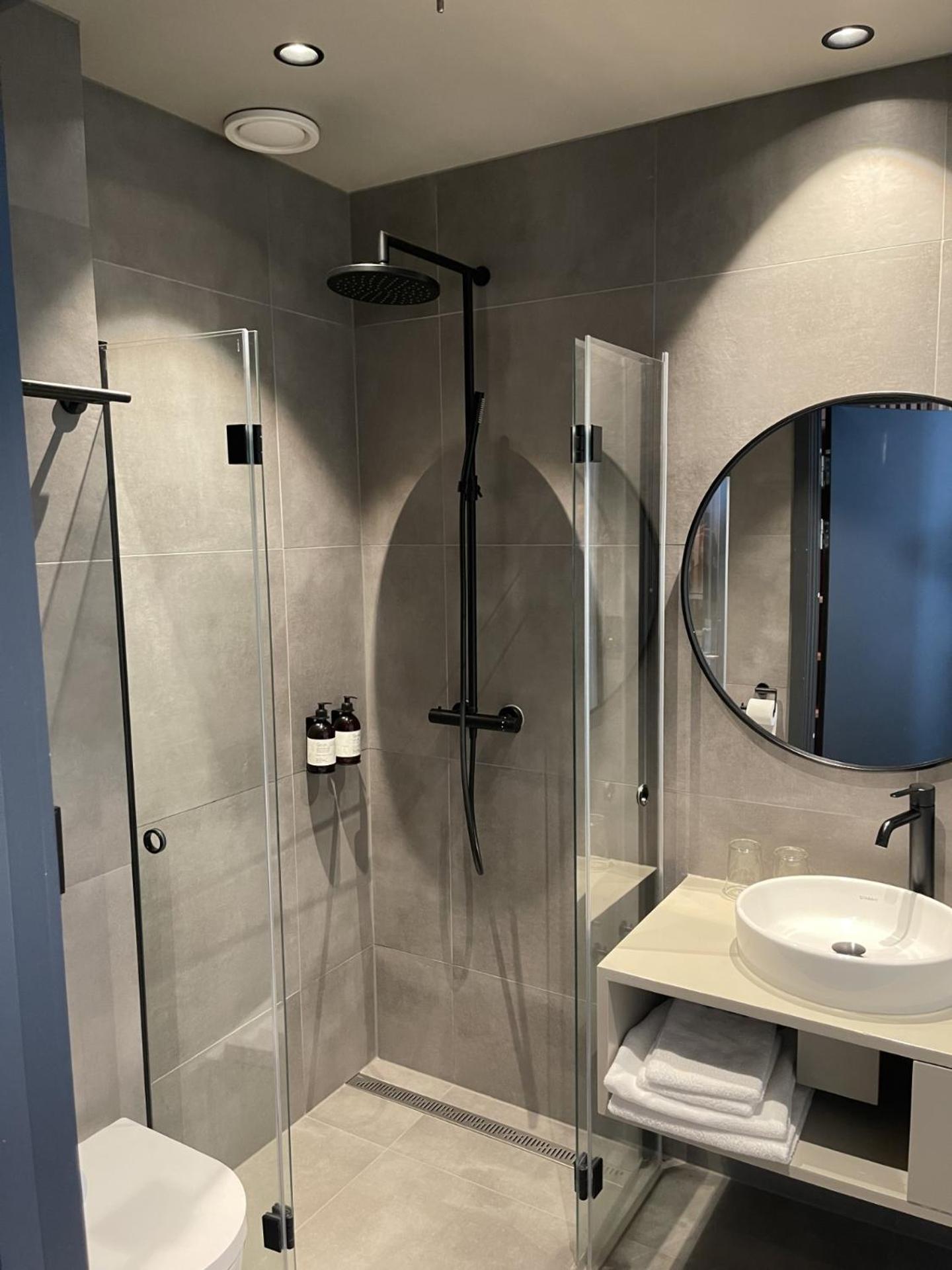 Brimibue Hotel Лом Экстерьер фото